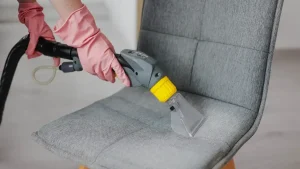 Mehr über den Artikel erfahren Preise Polsterreinigung München – 8 wichtige Faktoren